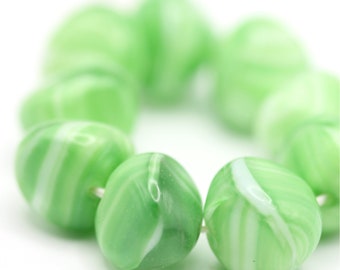 Vintage Glass Beads Large Nugget Givre White Green Swirl West German 17x14mm (6) VGB148