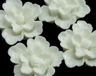 Plastic Sakura Flower Cabochons - White - 22mm (4) PC105