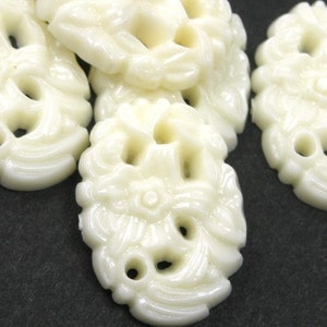 Vintage Plastic Floral Cabochons 18x13mm Ivory White Oval Flower Cabs Flat Back Embellishment Jewelry Making VPC133
