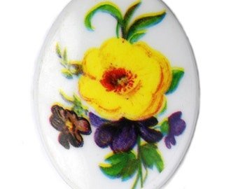 Vintage Floral Cameo Cabochon Plastic 40x30mm - Yellow and Purple (1) VIC295