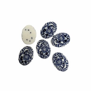 Vintage Plastic Floral Cabochons 18x13mm Blue White Flower Carved Look Oval Flat Back Embellishment Jewelry Making DIY VPC056