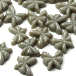 Vintage Glass Cabochon Tiny Butterflies 7mm Gray (6) VGC185