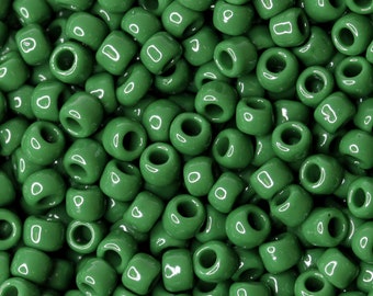 6/0 TOHO Round Glass Seed Beads Opaque Pine Green (10 grams) TH130-R