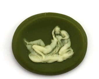 Vintage Cameos Oval Greek Couple Olive Green and Ivory (2) VIC404