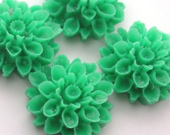 4 Dahlia Flower Plastic Cabochons - Grass Green - 18mm PC008