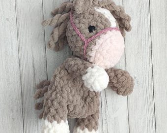 Häkelpferd Plüschtier: Kuscheltier vom Bauernhof