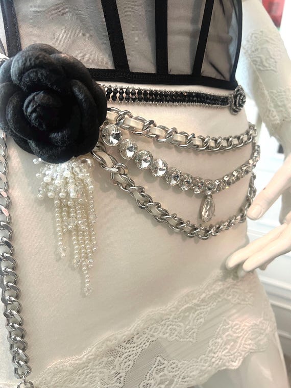 Multi-chain Layered Camellia Fashion Belt - Etsy display picture 3