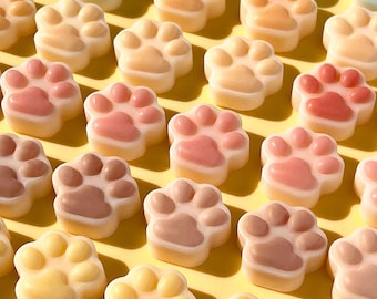 Dog Paw Soy Wax Melts: Handmade, Eco-Friendly Home Fragrance