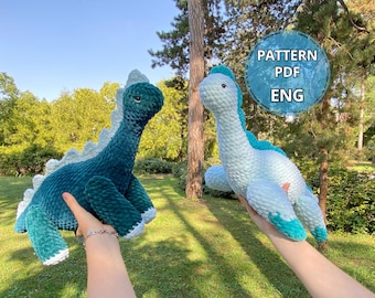 恐竜かぎ針編みパターンバンドル | あみぐるみ T-Rex、プレシオサウルス、ステゴサウルスのぬいぐるみおもちゃ DIY