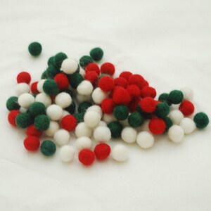 200 Wool Felt Balls, 2cm, Choose Your Colours Bulk Pom Poms, Wholesale  Felted Balls, Garland Pompoms, Handmade Nepal, Nursery Baby Decor 