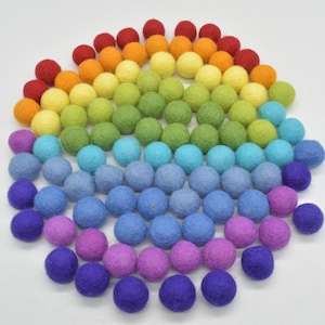 Pompoms van 100% wolvilt - 2 cm - 100 stuks - regenboogkleuren