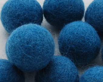 10 Felt Balls - 3cm - Dress Blue