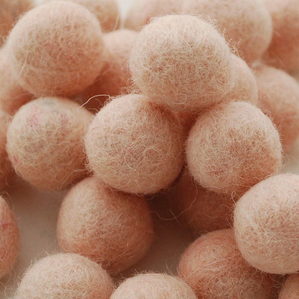 2.5cm Filz Pom-Poms - Peach Pink - Wählen Sie entweder 20 oder 100 Filz-Pom-Poms