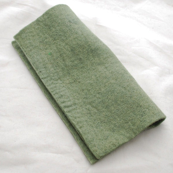 100% Wool Felt Fabric - Approx 3mm - 5mm Thick - 30cm / 12" Square Sheet - Pistachio Green