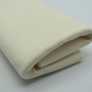 1mm Wool Felt Fabric | Pure European Craft Felt for Felting, Sewing & DIY | 100% Wool Fabric Sheet or by the Metre |  Light Cream