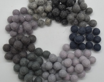 Pompones de fieltro de lana hechos a mano: tonos grises, 1 cm. Materiales para manualidades.