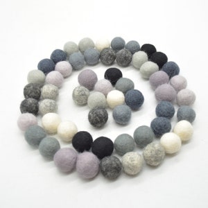 100% Wollfilz Pom-Poms - 2 cm - 100 Count - Graue, Schwarze und Weiße Farben
