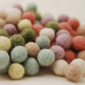 1cm / 10mm - 100% Wool Felt Balls - 100 Count - Assorted Pastel Colours