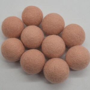100% Wool Felt Balls - 10 Count - 3cm - Peach Pink