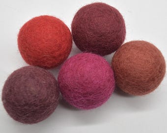 4cm Felt Balls - 5 Count - Red Colours