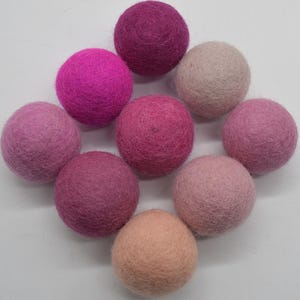 4cm Felt Balls - 5 Count - Pink Colours