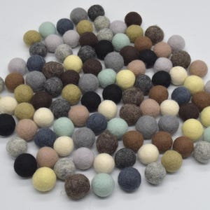 2.5 cm - 100% Wollfilz Pom-Poms - 100 Count - Sortierte Neutrale Farben