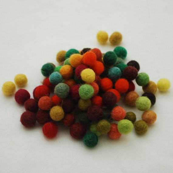 100% Wool Felt Balls 1cm 100 Count Assorted Colours 100% Wool Felt Balls 1cm 100 Count Assorted Colours