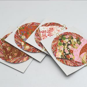 Paquete de 40 papeles washi Yuzen de origami de la más alta calidad, de estilo japonés, en color rojo (20 diseños, 2 hojas por diseño) - 7,5 cm x 7,5 cm