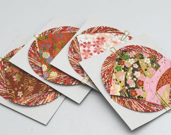 Japanisches Yuzen Washi Origami Papier: Rote Blumenmotive (7.5 cm)