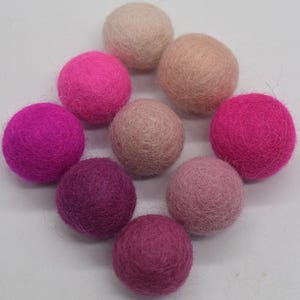 2.5cm Felt Balls - Pink Colours - Choose either 20 or 100 felt balls