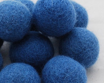 10 Felt Balls - 3cm - Porcelain Blue