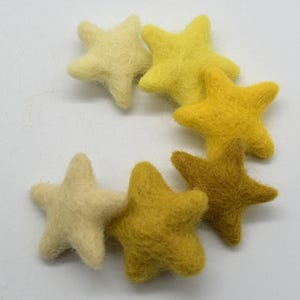 Filzsterne - 10 Count - Gelbe Farben - 100% Wolle - 3 cm - 3.5 cm - 6 Farbvarianten