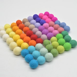 2 cm - 100% Wollfilz Pompons - 100 Count - Helle und Helle Farben