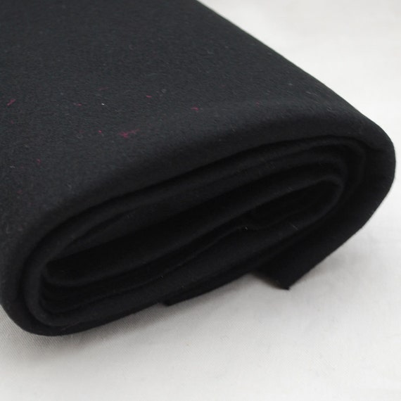 60 x 60 cm black wool felt roll 1mm, 100% European wool - Studio Koekoek