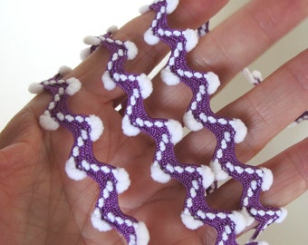 SNOWFLAKE RIC RAC Reversible, White on purple. 5/8 inch wide. Sold by the yard. 850-414-09 Winter theme trim, snowflakes, ric rac, zig zag