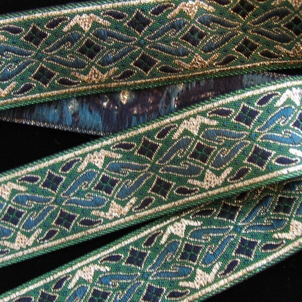 1 iarda 16" CONQUISTADOR Jacquard trim in oro metallizzato, verde e nero. 7/8 pollici wide. 283-E