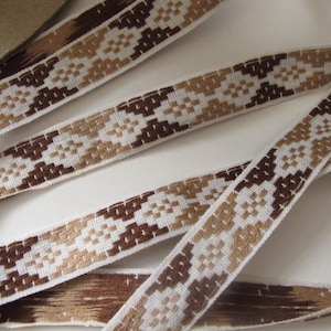SCANDI DIAMONDS vintage Jacquard trim, beige and brown on white. Sold by the yard. 5/8 inch wide. V60-B. Geometric pattern, neutral tones image 1