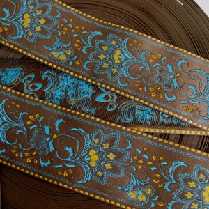 BLUMLICHE SARI BORDÜRE Jaquardborte in Türkis, Senf, Gold, auf dunkelbraun. Meterware. 5,5 cm breit. 976-e Breite Brokatborte