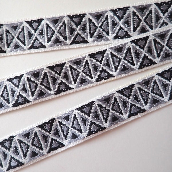 GEOMETRIC Jacquard trim in grey, black and white. Sold by the yard. 7/8 inch wide.2112-A, Cotton trim