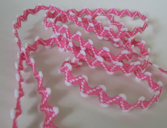 10 yards lot de flocon de neige blanc RIC RAC réversible, blanc neige sur fond rose chaud. 5/8 pouce de large. 850-414-04 garniture de thème de l’hiver, flocons de neige, ric rac, de zig zag e9e1c8 10 yards lot de flocon de neige blanc RIC RAC réversible, blanc neige sur fond rose chaud. 5/8 pouce de large. 850-414-04 garniture de thème de l’hiver, flocons de neige, ric rac, de zig zag e9e1c8