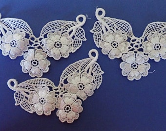 Venise Lace applique Mini FLORAL Yoke, white. Small size 4 x 3 inches. AV023-029. Bridal ribbon , christening, quilting