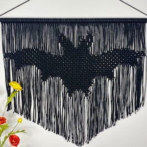 Macrame Bat Pattern/Tutorial