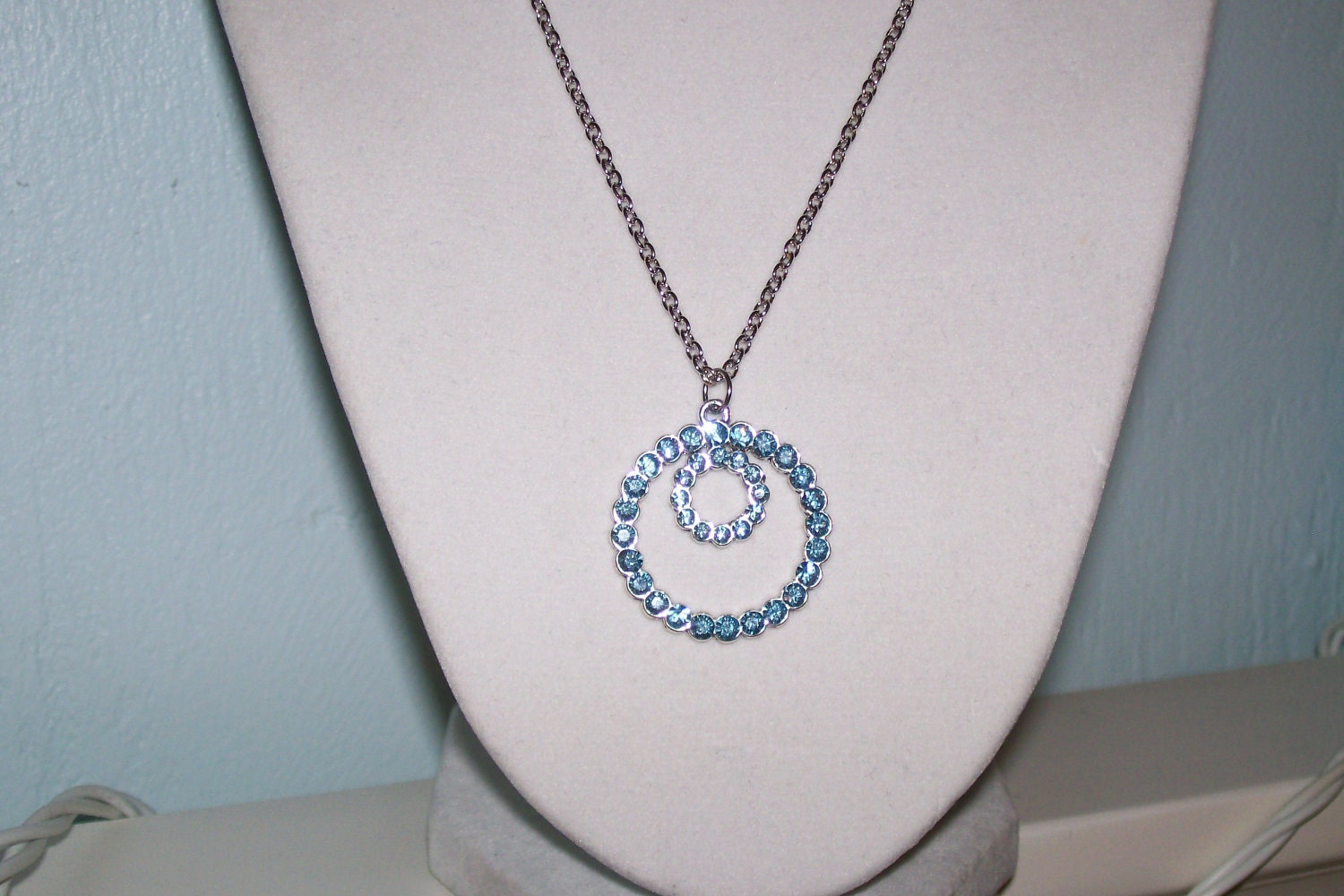 March Birthday Necklace Circles of Life Aquamarine - Etsy