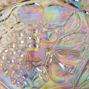 Rauchgrauer Karnevalsglasteller Pressglasplatte Irisierende Depressionsglas Bundglaspioniermuster Obstteller