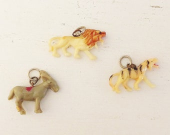 Celluloid Toy Charms Animal Charms Gumball Prize Charm Bracelet Dime Store Crackerjack Toy Plastic Charms lion tiger and donkey Capsule Toy