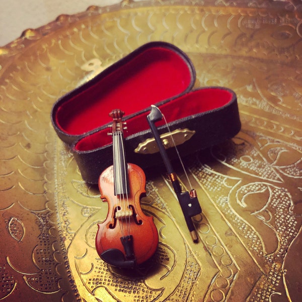 Miniature Violin World's Smallest Violin Bow Violin Case Tiny Violin Miniature Musical Instrument Doll Violin Replica