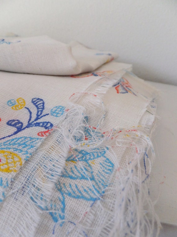Voilage Faux Semi vintage avec Faux Voilage broderie Floral imprimé bleu jaune rouge sur tissu mélange lin coton tissé texturé blanc d’été à coudre 098a7b Voilage Faux Semi vintage avec Faux Voilage broderie Floral imprimé bleu jaune rouge sur tissu mélange lin coton tissé texturé blanc d’été à coudre 098a7b