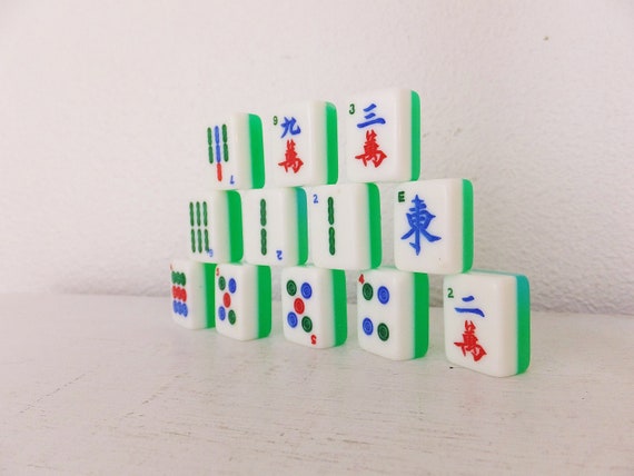 Vintage Mahjong Tiles Plastic Acrylic Dozen Game Tiles Green & 