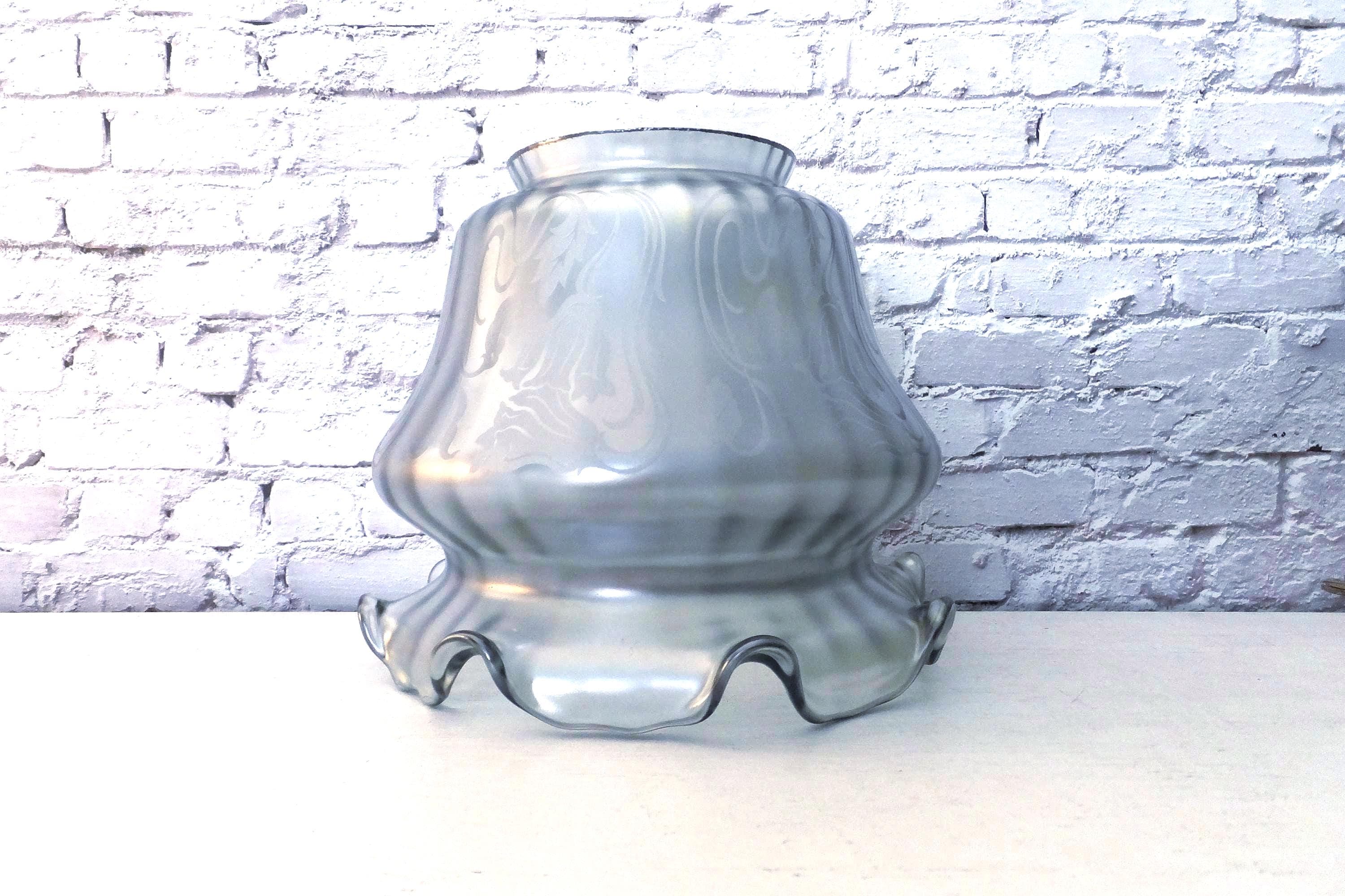 アールヌーボーのガラスランプシェード アールヌーボーの虹色ガラスランプシェード：フランスの花柄照明器具