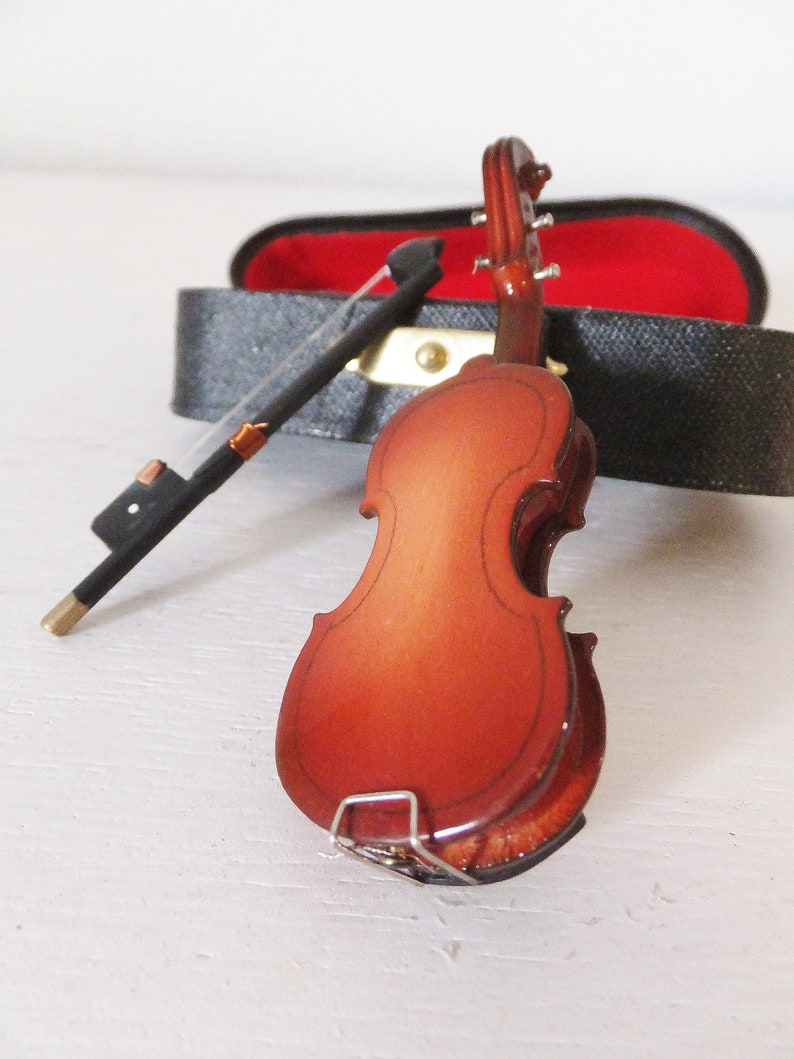 small world toys violin